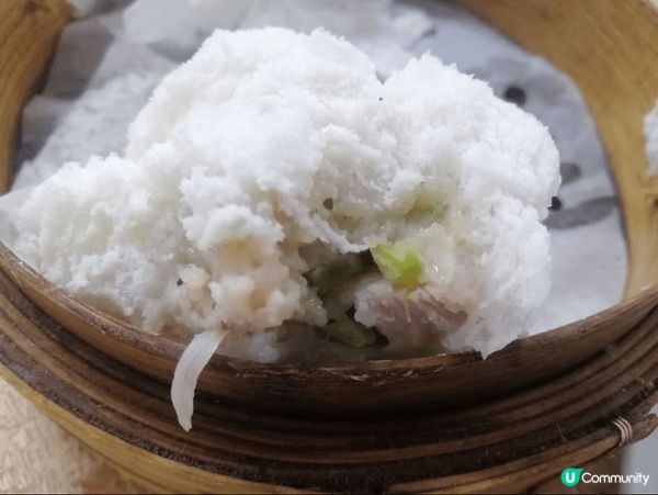 香港龍堡酒家點心又平又靚，熱棘棘非常美味，蝦蝠燒賣叉燒包，應...