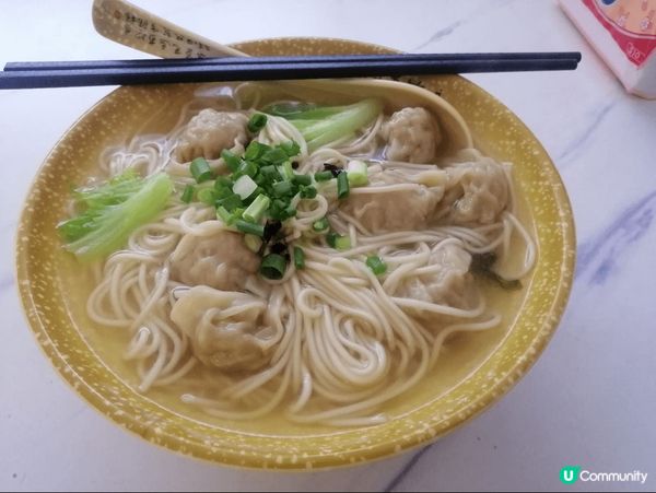 港式美食多羅羅，炒粉麵，包點，雙皮奶，蝦餅，港式點心一流#多...