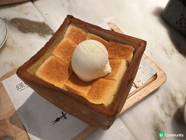 綠茶餐廳係香港開左分店，裝修優雅，打卡一流，份量唔會好大份可...
