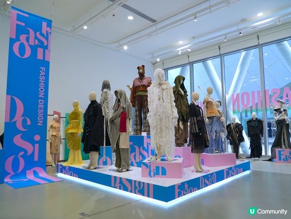 HKDI設計展🎨千隻彩繪小鴨、地標建築盲盒、沉浸式光影魔法書