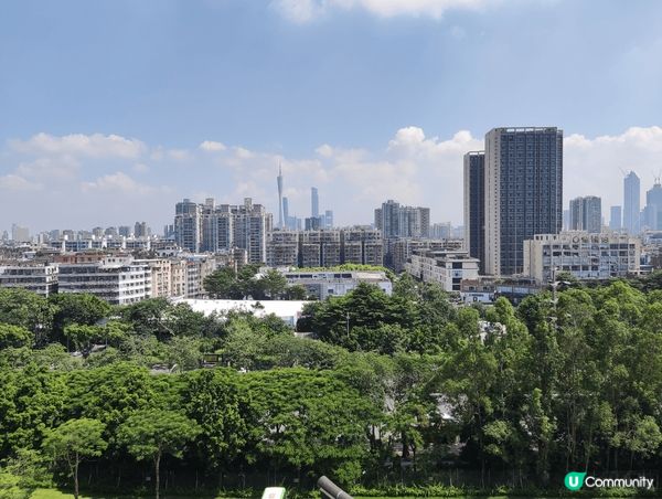 廣州市文化館新館位於海珠湖畔，建築總面積5.7萬平方米，佔地...