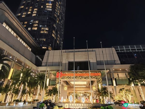 打卡熱點是深圳福田香格里拉酒店, 無論是酒店入口或者是酒店大...