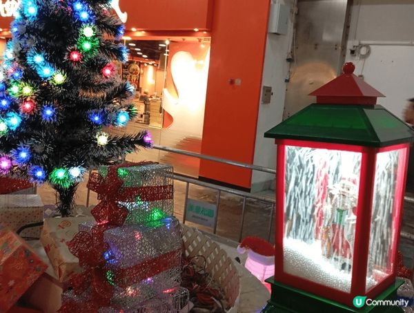 2024公共屋邨及普通的美景花園私樓和小小商場也增加聖誕節的...