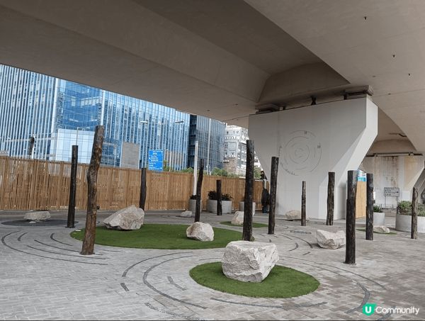 這裏是觀塘翠屏河畔長廊 觀塘繞道橋下的觀心園 - 香港首個正...