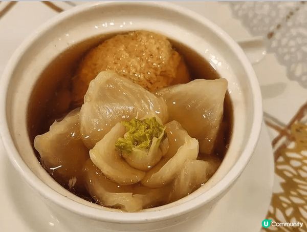 近來喜歡品嚐素食，今次就一起與朋友一齊分享滋味嘅素菜😋