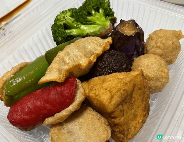 大圍小食是大圍火車站對面一間屹立多年的老字號小食店，堪稱街坊...