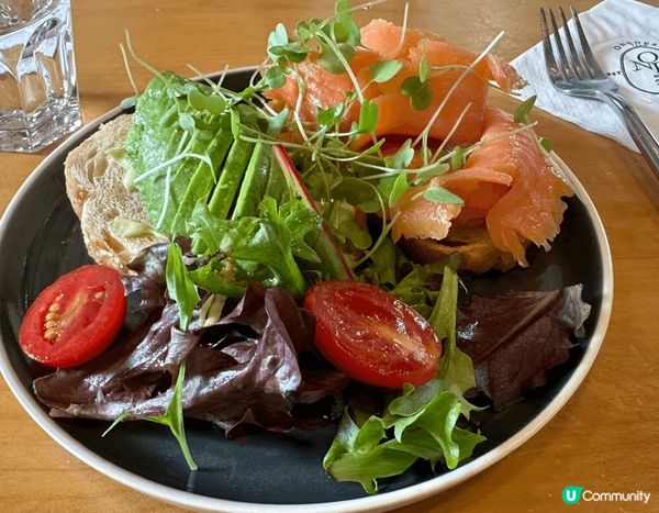 oneness餐廳位於大埔，午飯時間人不多，和媽媽享受了一個...