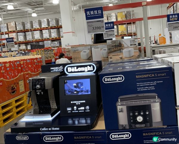 自己買咖啡豆自己磨咖啡粉，然後自己用咖啡機沖，每一日都飲，唔...