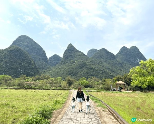 喜歡桂林陽朔，因為每個風景都好似圖畫畫出來的優美??小朋友對...