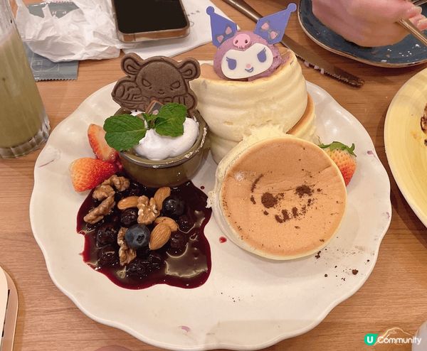 這間是最新Kuromi主題餐廳😍食物真係靚到唔捨得食