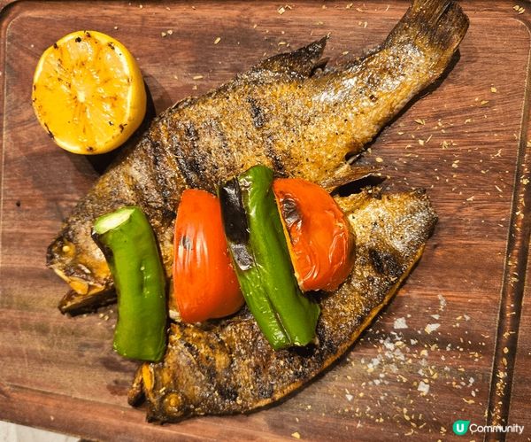 第一次食土耳其菜，感覺口味應該偏向華人口味，係深圳選擇了一間...