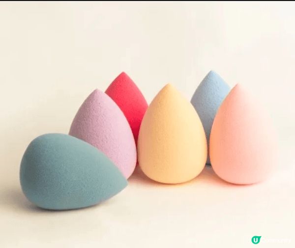 原來美妝蛋的清洗也有小秘訣，建議大家將美妝蛋放入夾鏈袋中，加...