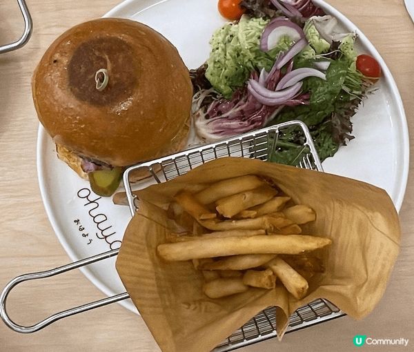 這是一間在尖沙咀海港城的cafe叫Ohayo by ocio...