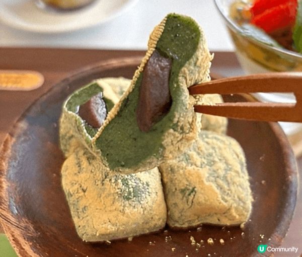 濟州Cafe the Container 巨型橙色手提藍外型...