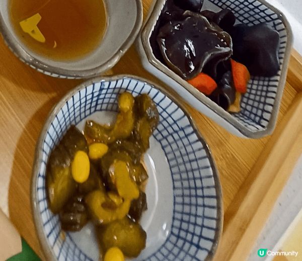 蟹肉蟹膏掛麵確實很美味，滿滿蟹肉蟹膏滿蓋沾麵上，每一啖均有蟹...