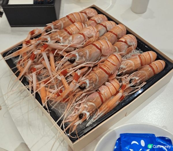 良朋共聚，休魚期??完，梗係出去打邊爐食海鮮，材料新鮮真係齋...