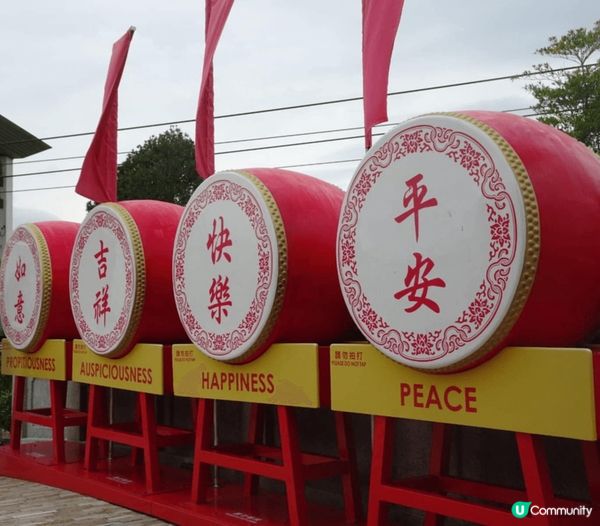 去大嶼山天壇大佛參拜，感覺無拘無束，祈求蛇年多福多運，世界和...