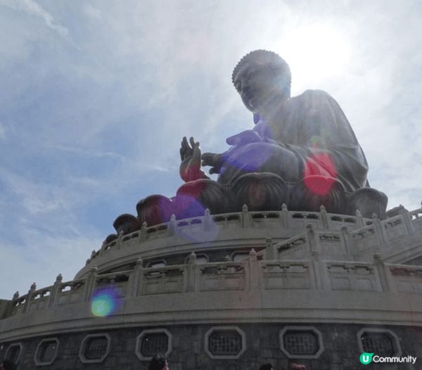 去大嶼山天壇大佛參拜，感覺無拘無束，祈求蛇年多福多運，世界和...