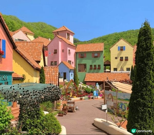 村位於韓國加平嘅小法國村，以「小王子」為主題去設計，嚟到好似...