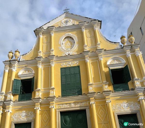 我最喜歡金銀島酒店，可以喺泳池影到旅遊塔，如果澳門有煙花睇，...
