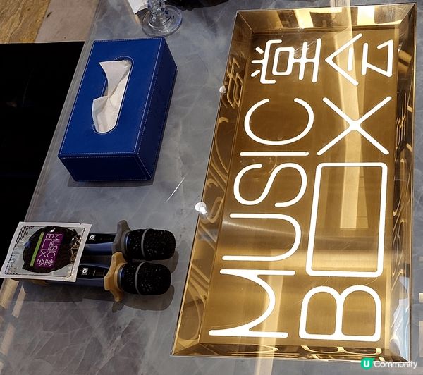 第一次試在深圳唱k，唱3個小時再加自助餐，1百幾蚊渣，未試過...