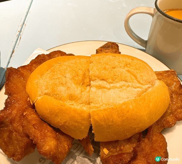 澳門有好多唔同類型既美食，例如茶餐廳朱古力爆汁西多士，澳門馳...