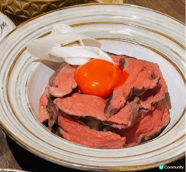 位於上環的“Relieve 稍息”，入到去很有懷舊氣色，店內...