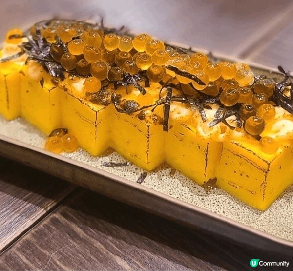 位於上環的“Relieve 稍息”，入到去很有懷舊氣色，店內...