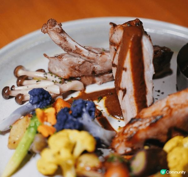 位於旺角562號大廈4樓的Zero Z，地理位置便利，步行即...