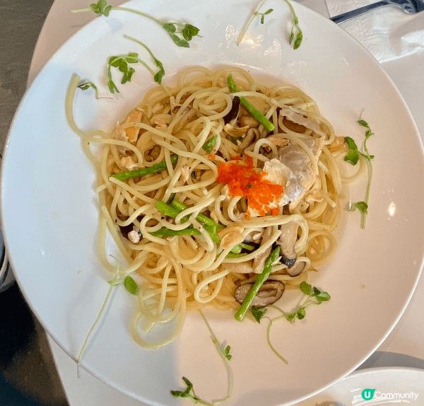 係銅鑼灣COSMO唱K 同埋包埋?美食，有All-Day b...