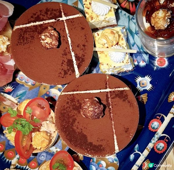 The Poppin’ Tea Party@FINDS