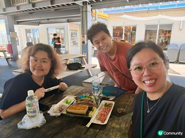 糸滿漁市場海鮮大比拼！🤤 拖羅海膽超正！