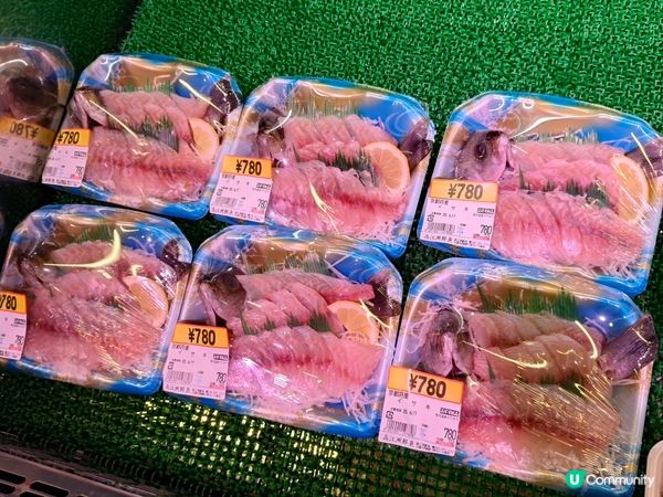 糸滿漁市場海鮮大比拼！🤤 拖羅海膽超正！