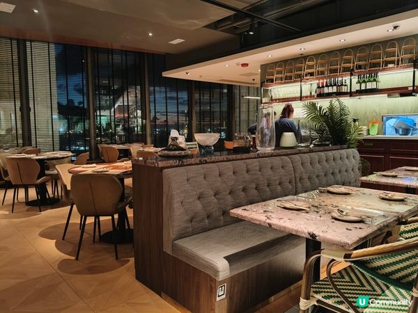 連續三年榮獲米芝蓮必比登推介的泰國餐廳姊妹店