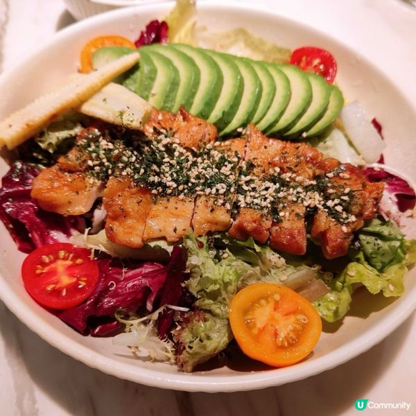 牛油果🥑雞扒藜麥雜菜沙律🥗美味又健康😋