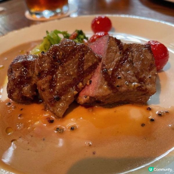 燒牛肉汁安格斯牛扒，牛肉鮮味肉嫩多汁，味道不錯