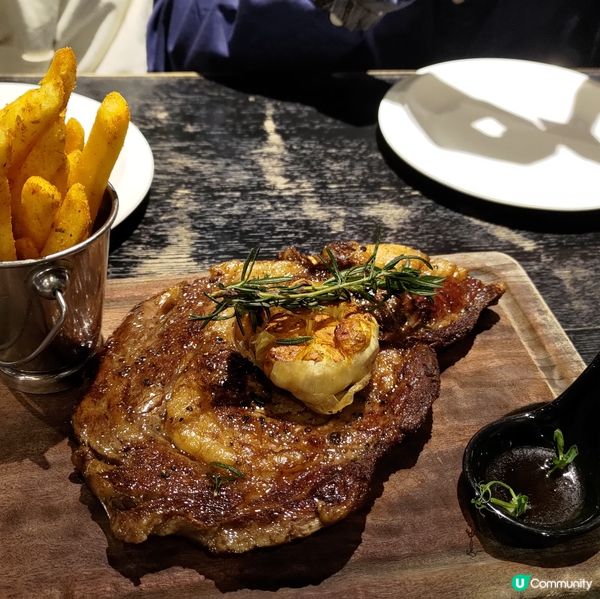 ## 觀塘工業風打卡Cafe📸 勁好食Fusion菜💜