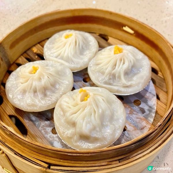 灌湯薑汁小龍包·皮很落裡面有滿滿的湯汁·美味可口