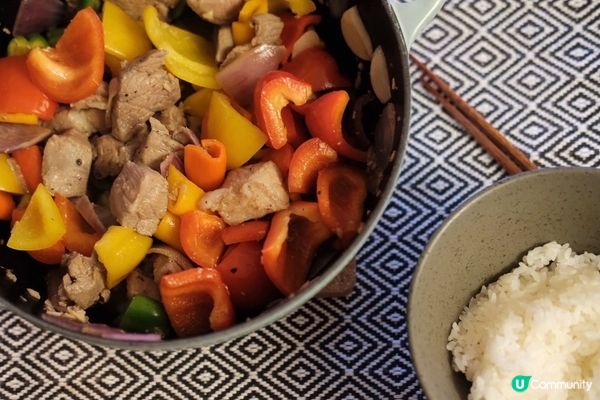 【思家廚房】#家常便飯🥘厚切豚肉炒三色椒