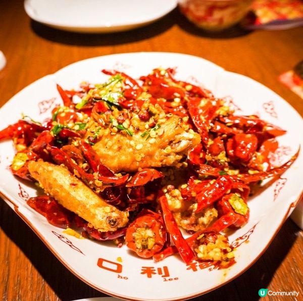 一直都想去試下呢間@Ho Lee Fook 成日經過見到餐廳...