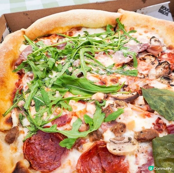 𝐇𝐚𝐩𝐩𝐲 𝐰𝐞𝐞𝐤𝐞𝐧𝐝 𝐰𝐢𝐭𝐡 𝐃𝐨𝐮𝐠𝐡 𝐁𝐫𝐨𝐬🍕...