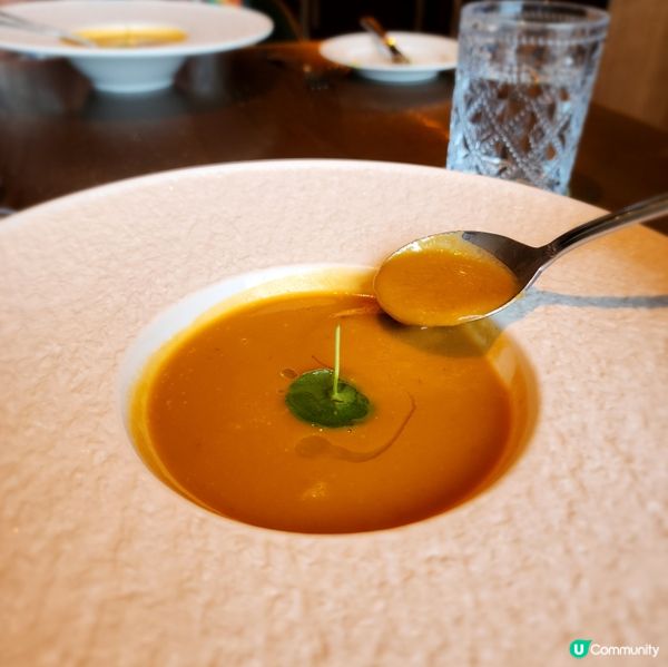 銅鑼灣✨️維港海景+浪漫晚餐🥂！生日慶祝餐廳