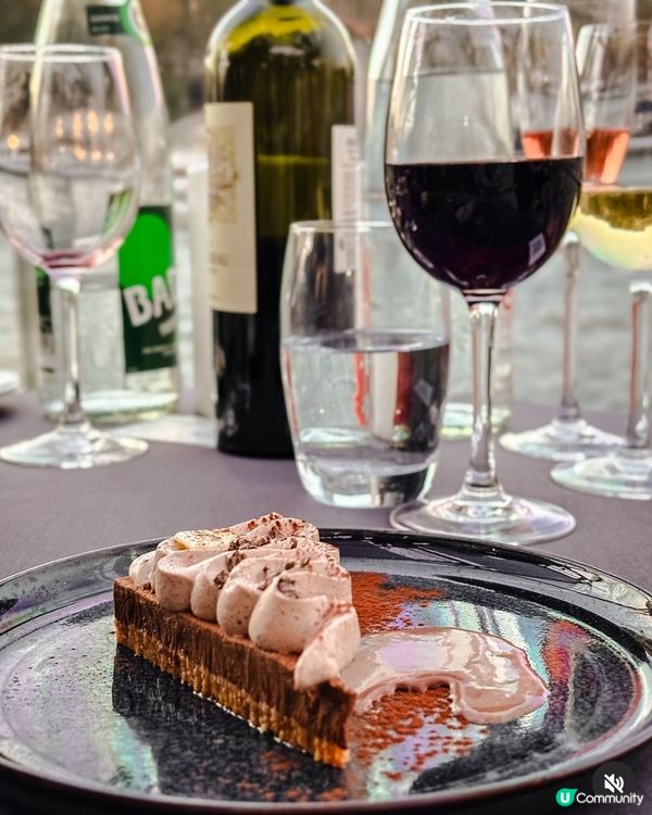 巴黎塞納河晚餐遊船🛥️ 浪漫夜景，美食相