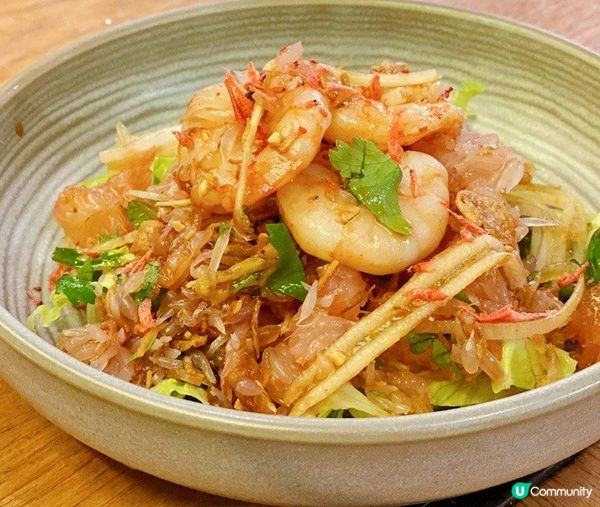 清清地，食番過大蝦柚子沙律🥗