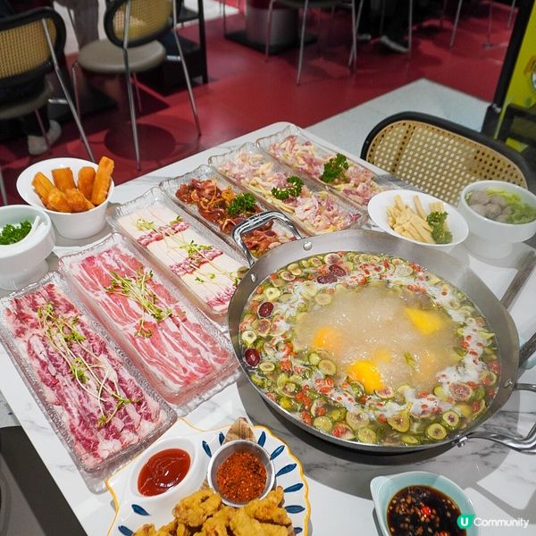 禾璽牛肉海鮮火鍋