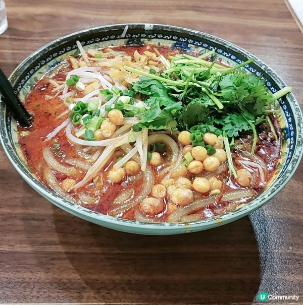 好味酸辣粉😋，薯粉好彈牙，湯底酸辣酸辣🌶，今次食唔會太咸，足...