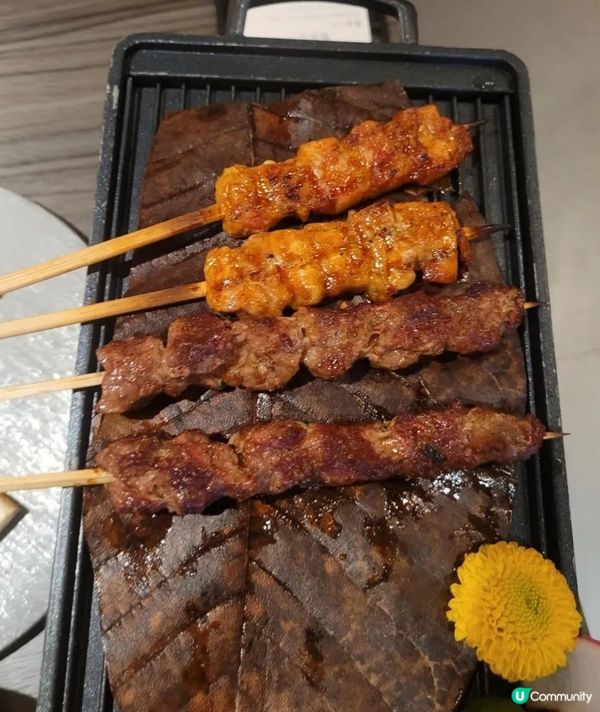 炙黑松露鵝肝壽司，真的很美味啊家人們??入口即化，鮮美鵝肝搭...