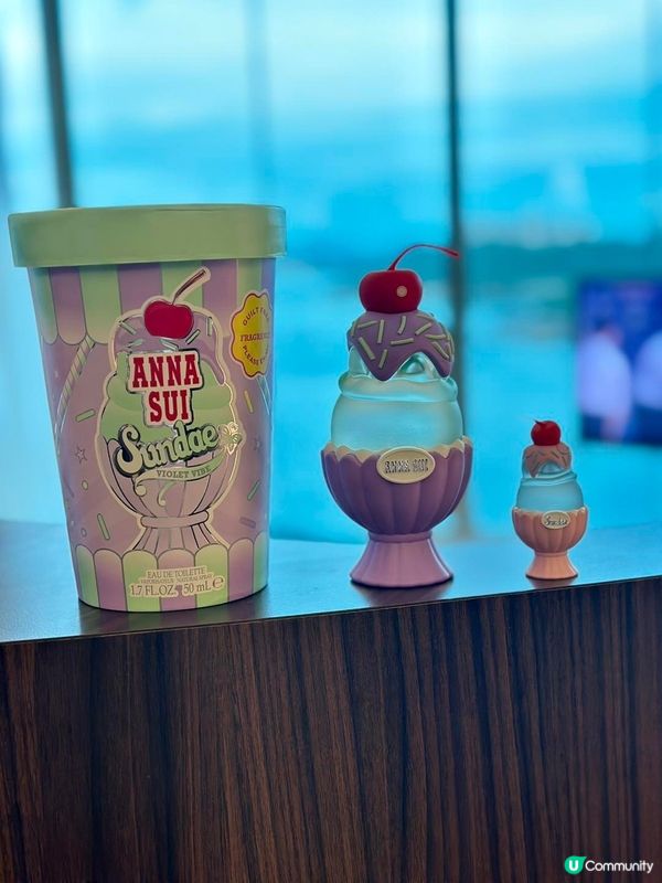 食一口ANNA SUI SUNDAE!🍨