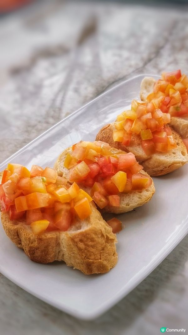 開派對小食的不二之選 Bruschetta