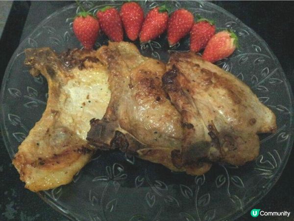 豉油汁煎豬扒拌水果